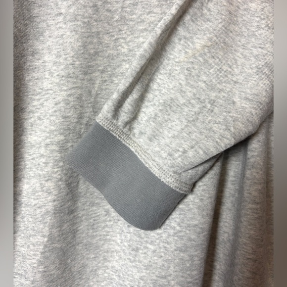 Nike Yoga Therma-Fit Long Sleeve Shirt Gray Crew Neck Men's Active Size Large - Picture 10 of 14